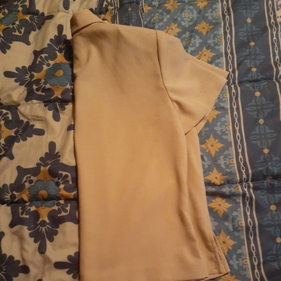 Blazer - Picture 2 of 3